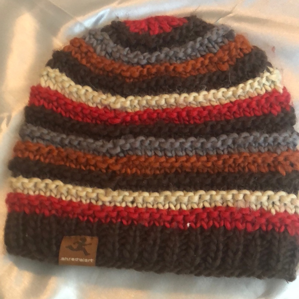 Shred alert hat